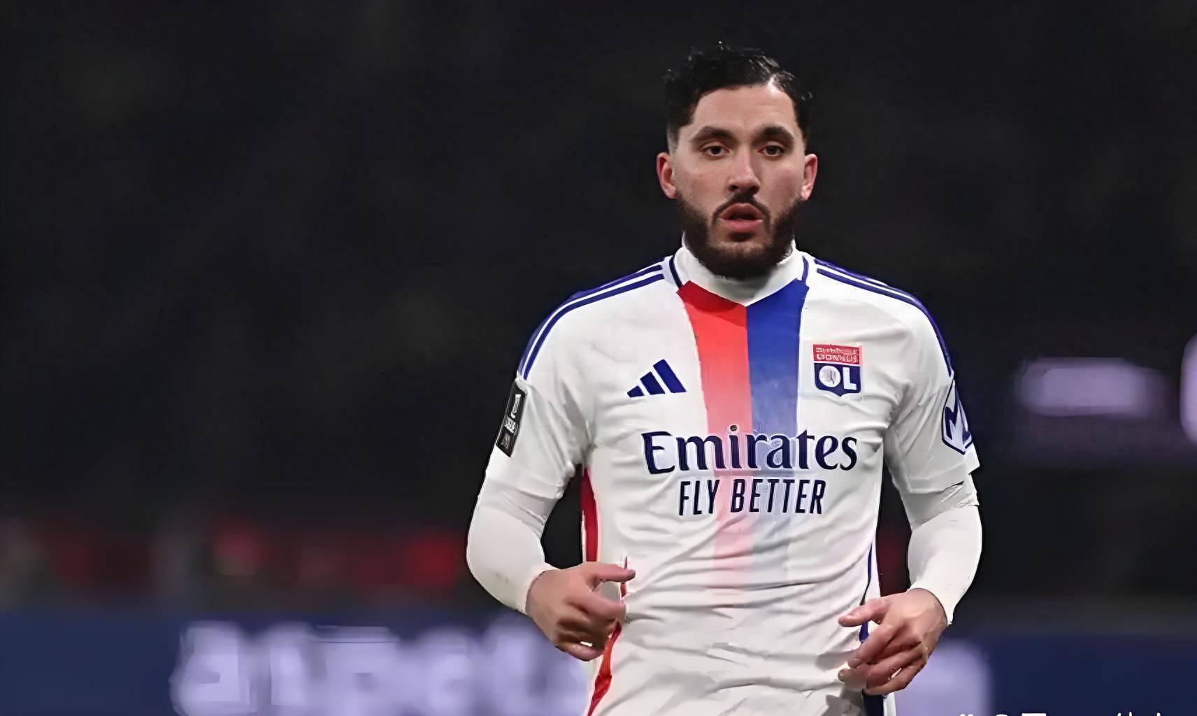 欧洲杯转会期再迎强敌,里昂回应争议,主帅态度:形势明朗,控场能力成焦点 欧洲杯转会期再迎强敌,里昂回应争议,主帅态度:形势明朗,控场能力成焦点