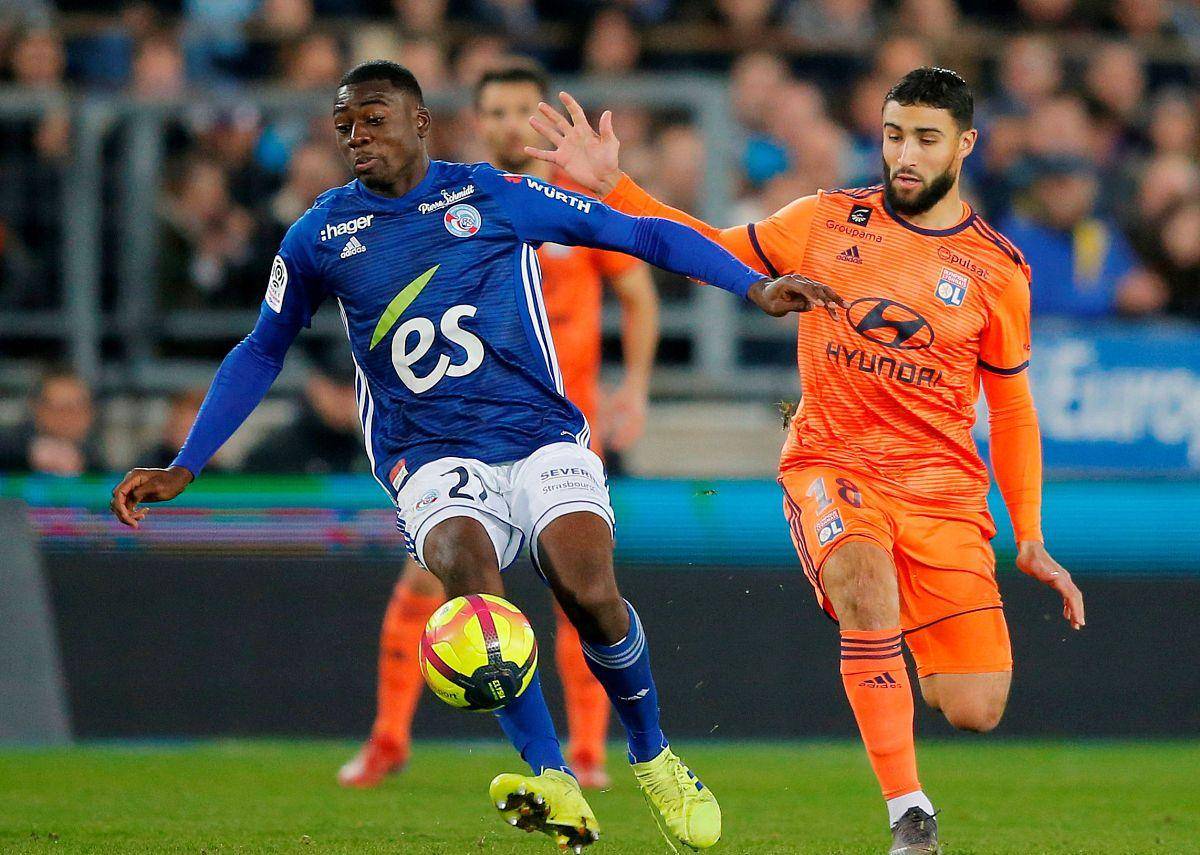  今夜体能课后；瓦伦西亚完成体检备战法甲；压力陡增；阵容厚度经受考验