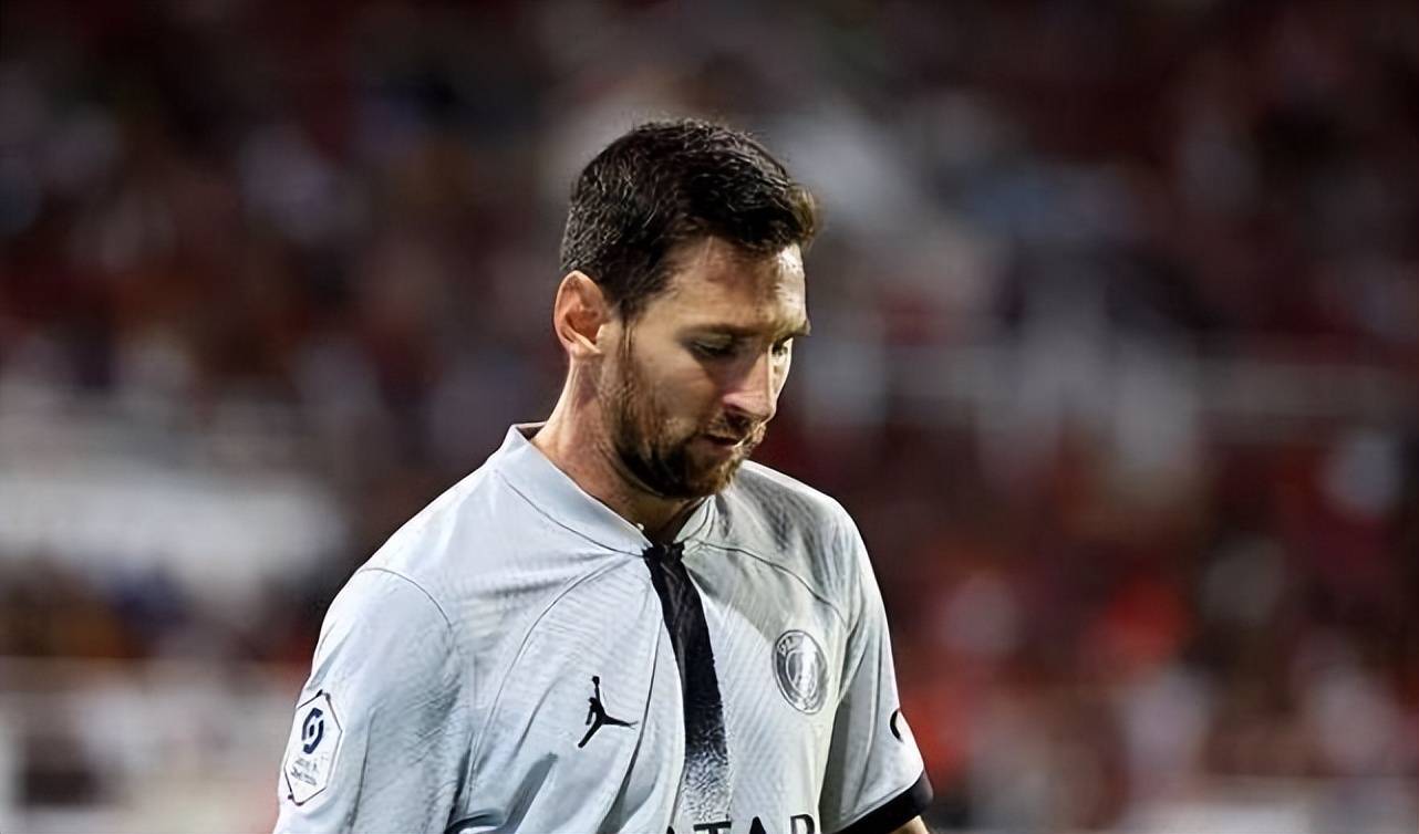  今夜体能课后；瓦伦西亚完成体检备战法甲；压力陡增；阵容厚度经受考验