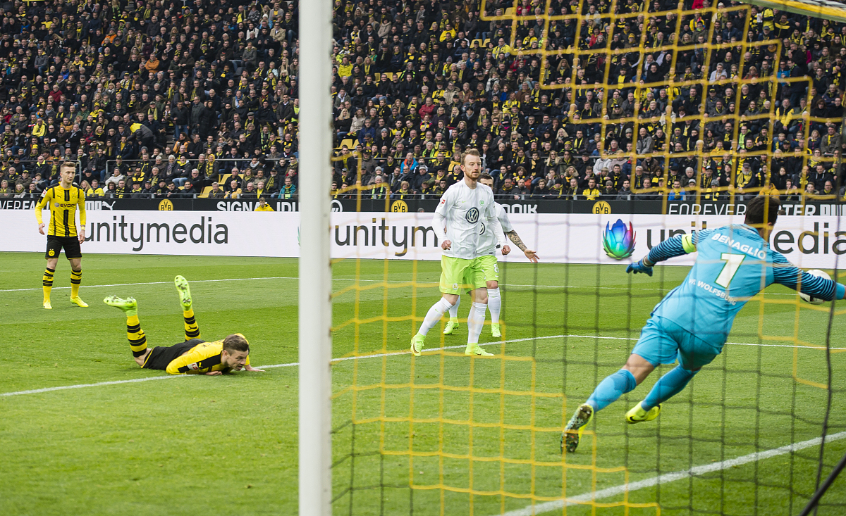 关于德布劳内新星突破纪录表现惊艳，巴塞罗那未来可期！的信息